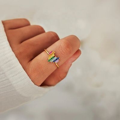خاتم خطوبة زفاف من الذهب عيار 18 قيراط بتصميم قلب لطيف وقوس قزح