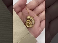 مجوهرات معلقة